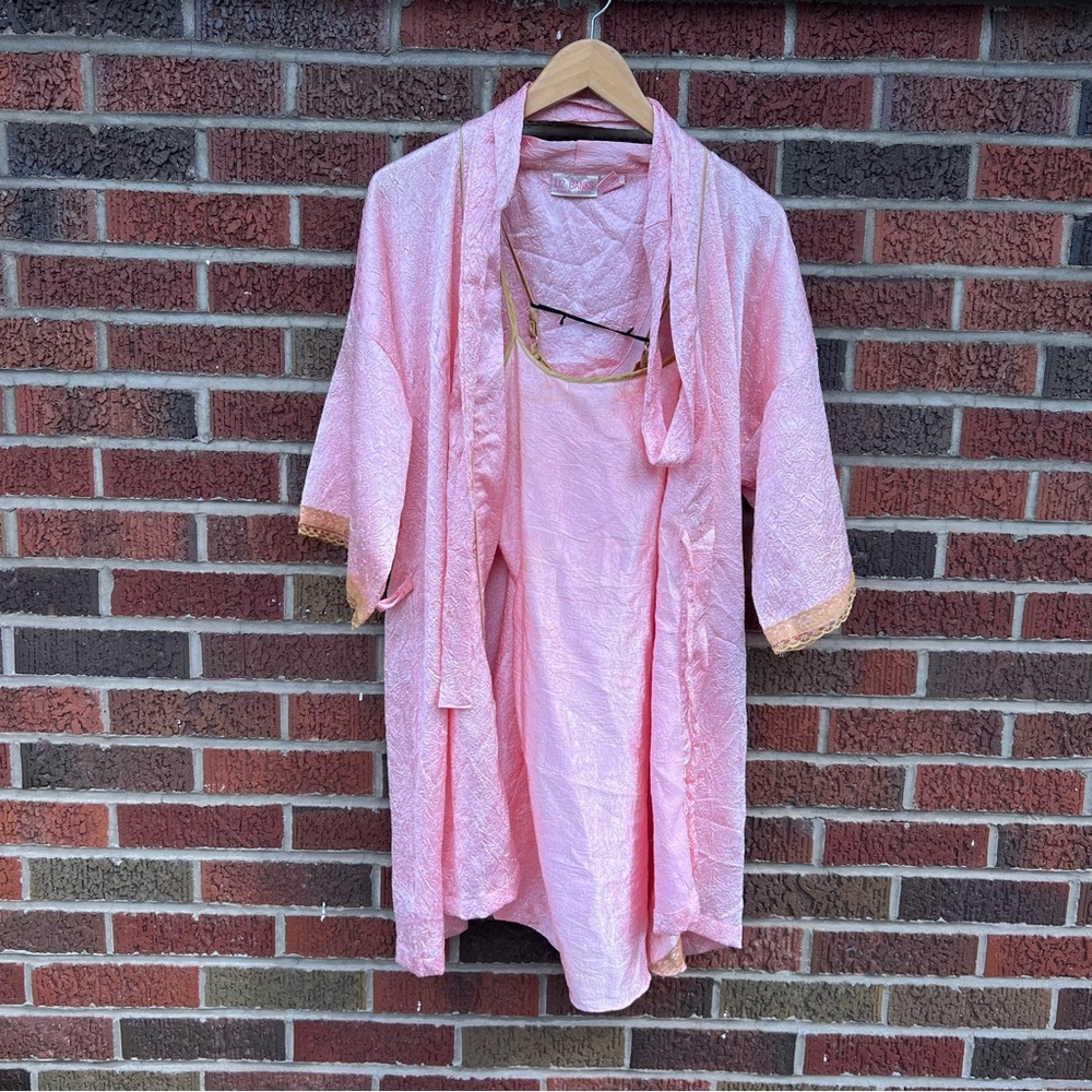 Liz Banks Pink and Tan Lace Hem Slip Dress and Robe Set